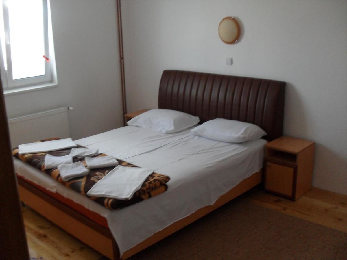 Отель Hotel Lovac Жабляк