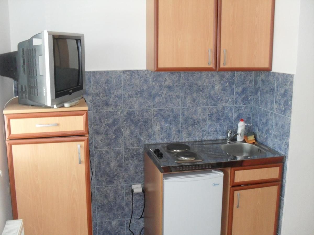 Отель Hotel Lovac Жабляк-27