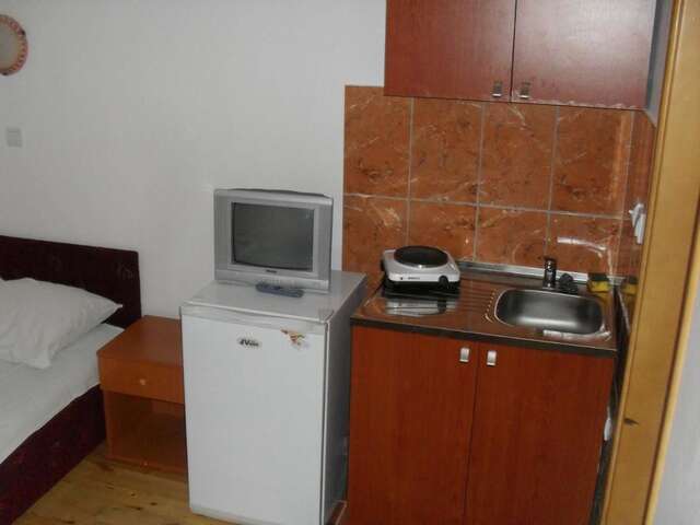 Отель Hotel Lovac Жабляк-34