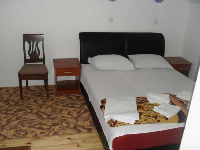 Отель Hotel Lovac Жабляк-49
